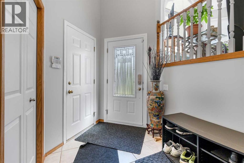 812 Diamond Court Se, Calgary, Alberta  T2J 7E2 - Photo 10 - A2247887