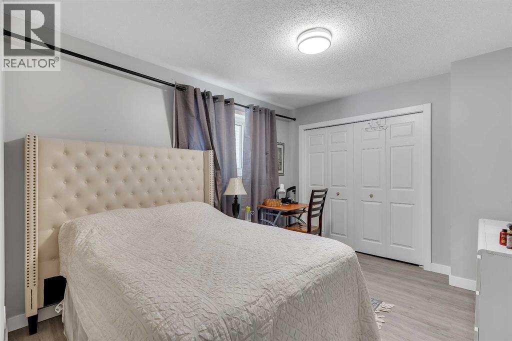 812 Diamond Court Se, Calgary, Alberta  T2J 7E2 - Photo 36 - A2247887