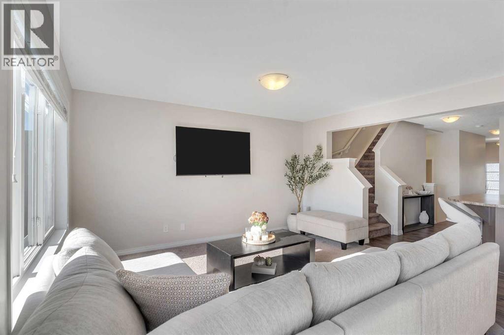 209 Hillcrest Square Sw, Airdrie, Alberta  T4B 4J1 - Photo 13 - A2266017