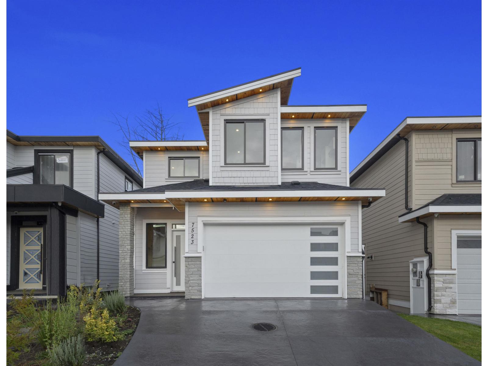 7523 205 Street, Langley, British Columbia  V2Y 3S8 - Photo 1 - R3045474