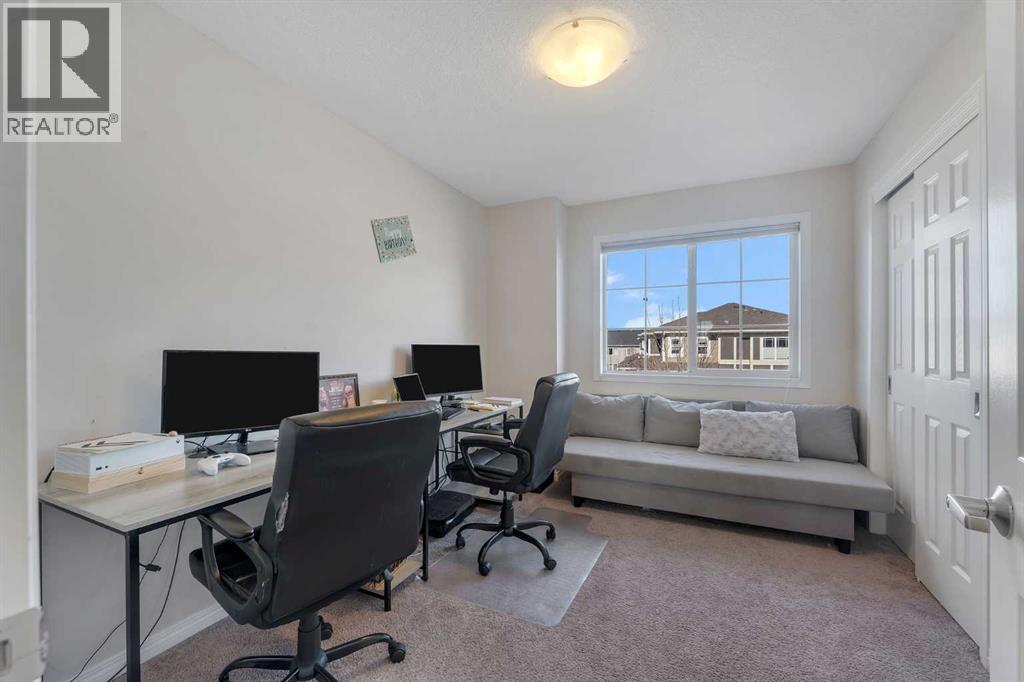 209 Hillcrest Square Sw, Airdrie, Alberta  T4B 4J1 - Photo 19 - A2266017