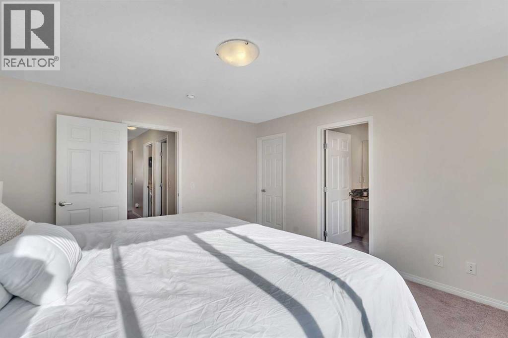 209 Hillcrest Square Sw, Airdrie, Alberta  T4B 4J1 - Photo 25 - A2266017