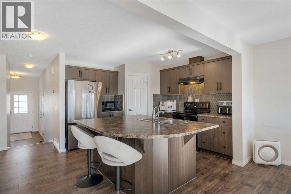 209 Hillcrest Square Sw, Airdrie, Alberta  T4B 4J1 - Photo 7 - A2266017