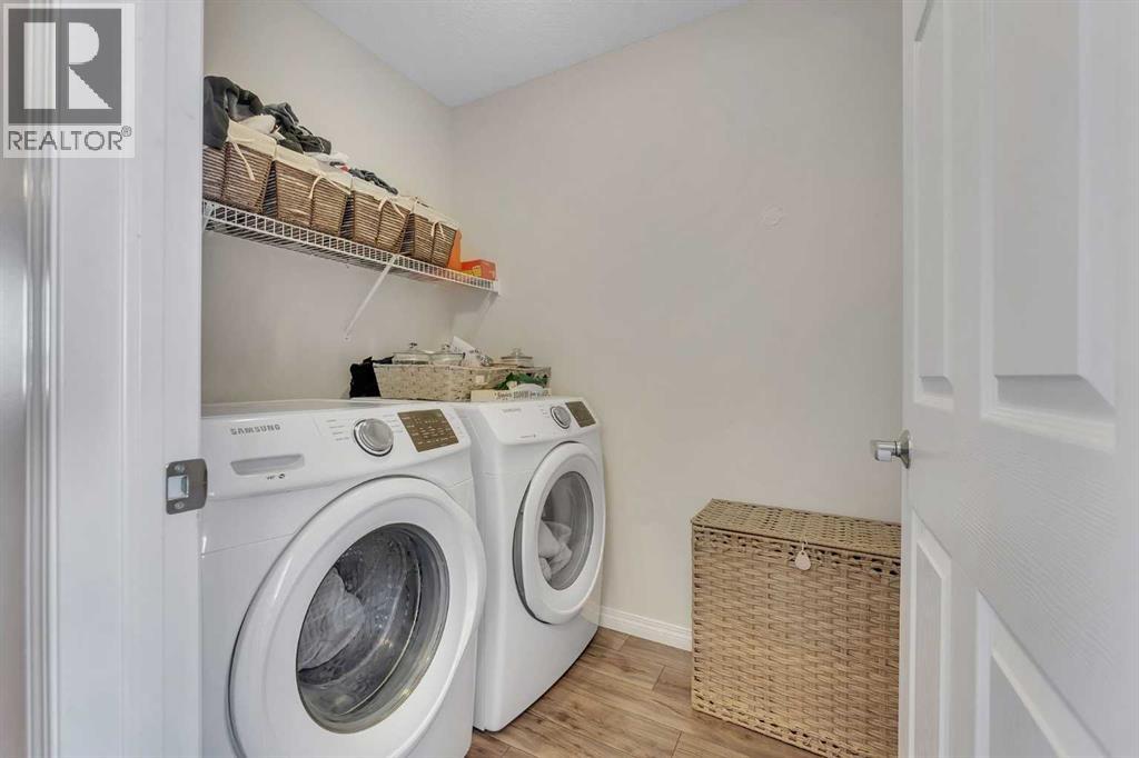 209 Hillcrest Square Sw, Airdrie, Alberta  T4B 4J1 - Photo 21 - A2266017