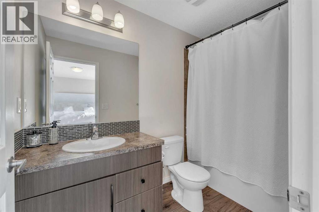 209 Hillcrest Square Sw, Airdrie, Alberta  T4B 4J1 - Photo 26 - A2266017