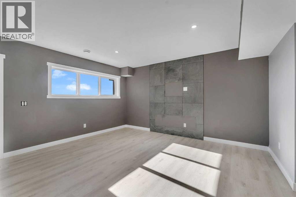 209 Hillcrest Square Sw, Airdrie, Alberta  T4B 4J1 - Photo 28 - A2266017