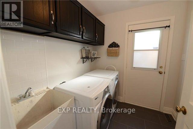 3 Ferndell Circle, Markham, Ontario  L3R 3Y7 - Photo 14 - N12505696