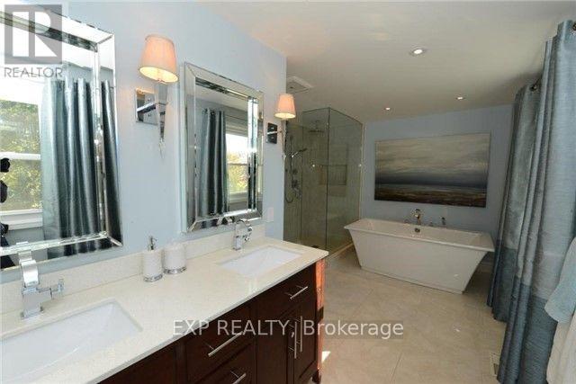 3 Ferndell Circle, Markham, Ontario  L3R 3Y7 - Photo 11 - N12505696