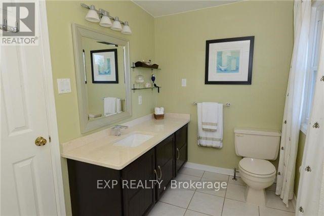 3 Ferndell Circle, Markham, Ontario  L3R 3Y7 - Photo 7 - N12505696