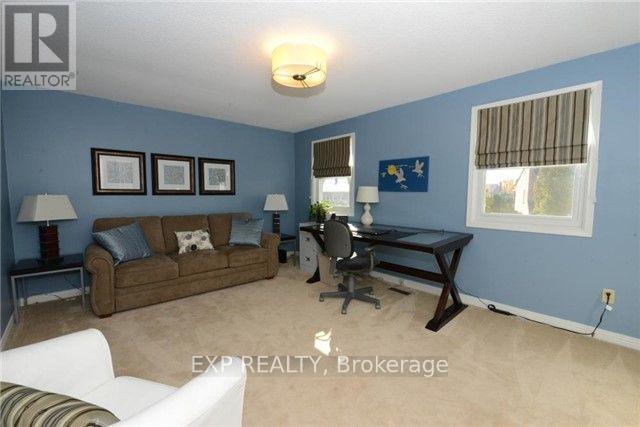 3 Ferndell Circle, Markham, Ontario  L3R 3Y7 - Photo 9 - N12505696