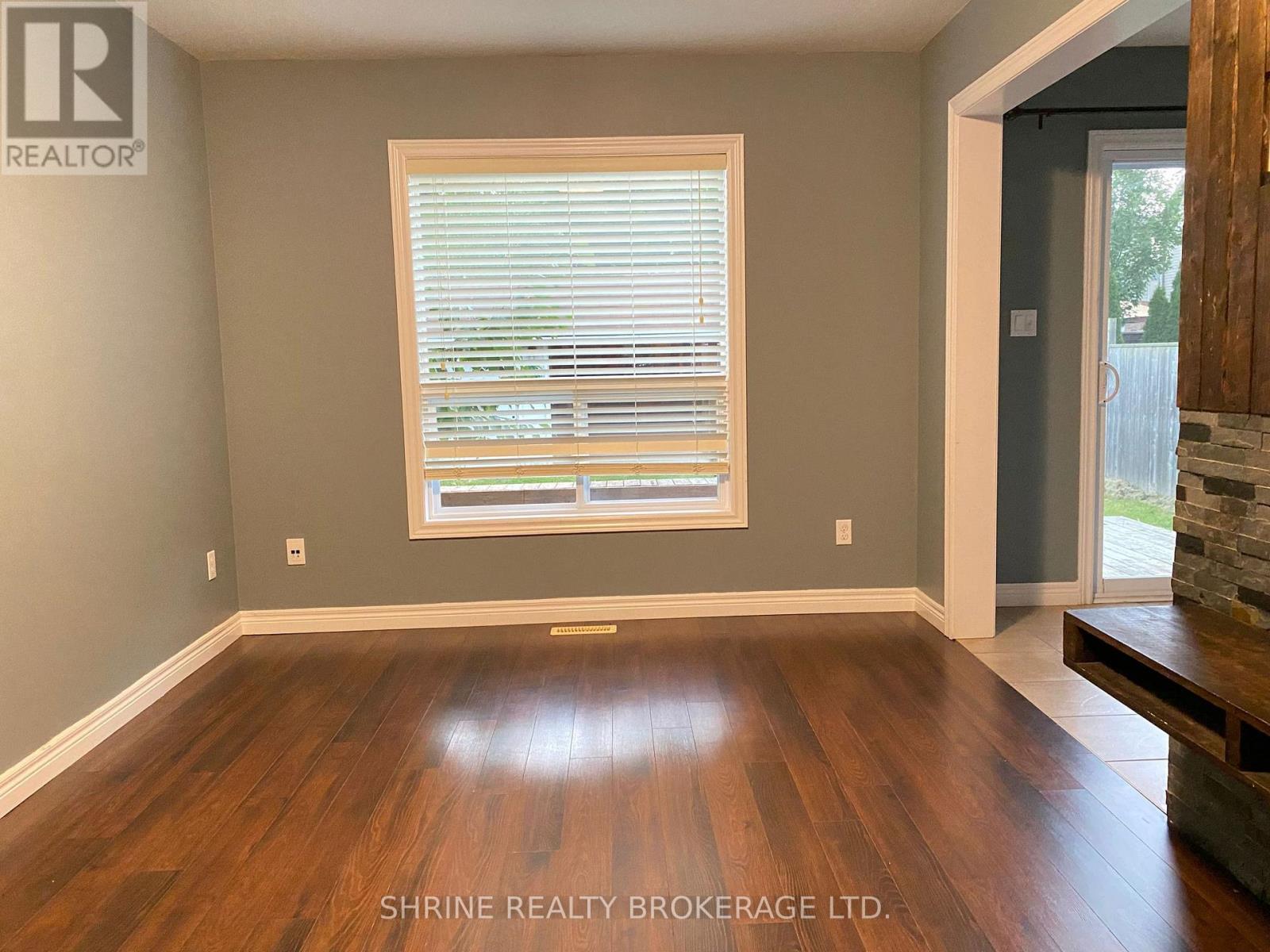 1104 Foxhunt Road, London North, Ontario  N6G 0C3 - Photo 4 - X12505808