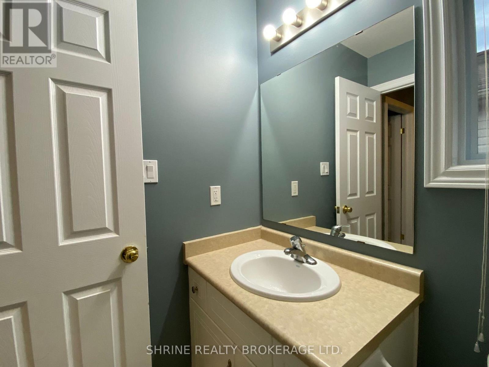 1104 Foxhunt Road, London North, Ontario  N6G 0C3 - Photo 7 - X12505808