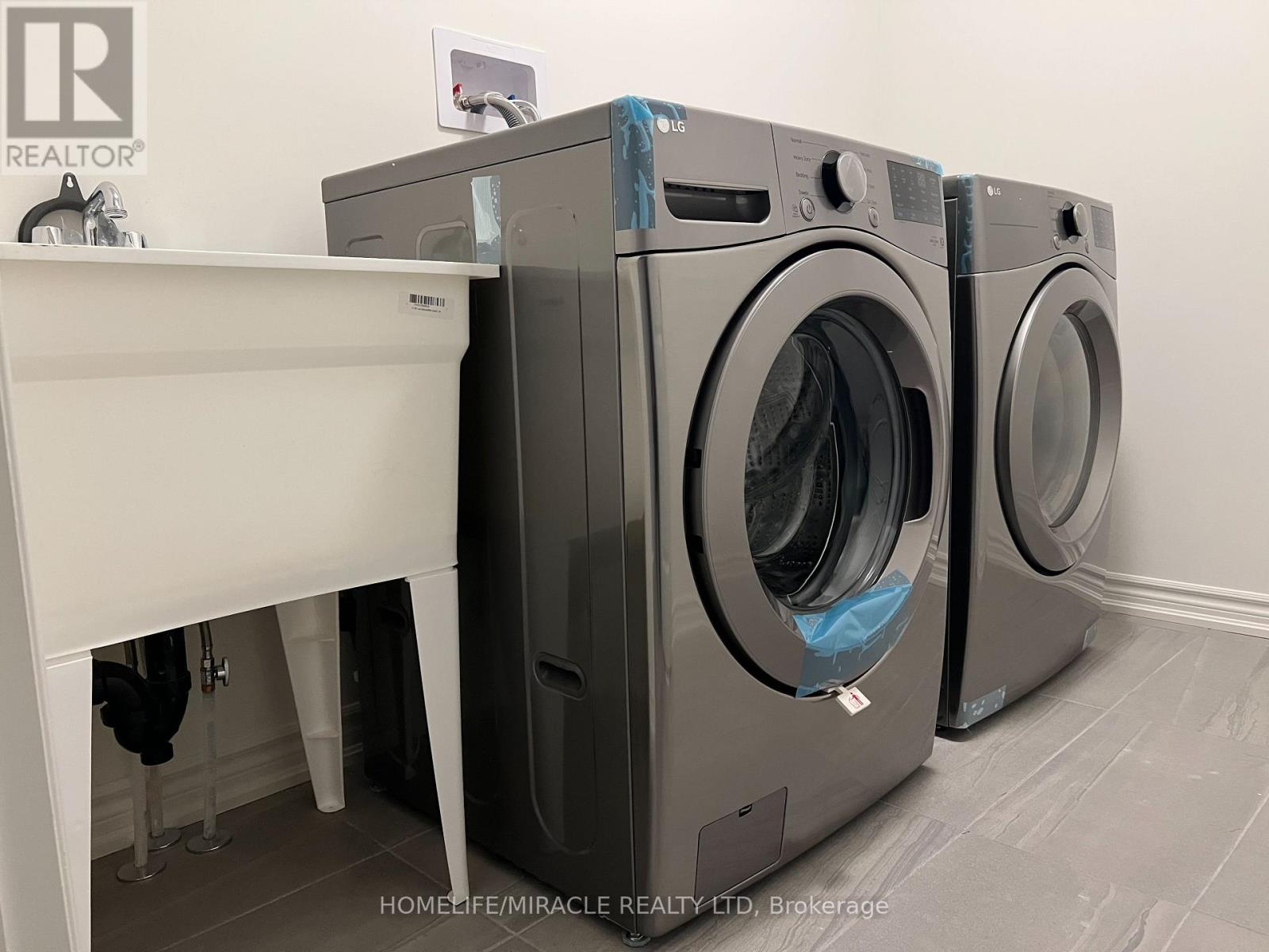 1065 Trailsview Avenue, Cobourg, Ontario  K9A 4J5 - Photo 33 - X12503692