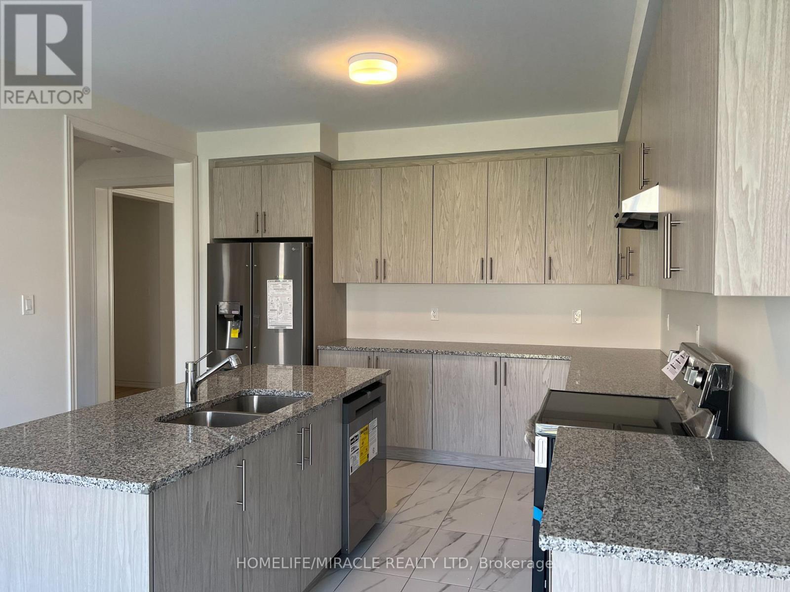 1065 Trailsview Avenue, Cobourg, Ontario  K9A 4J5 - Photo 15 - X12503692