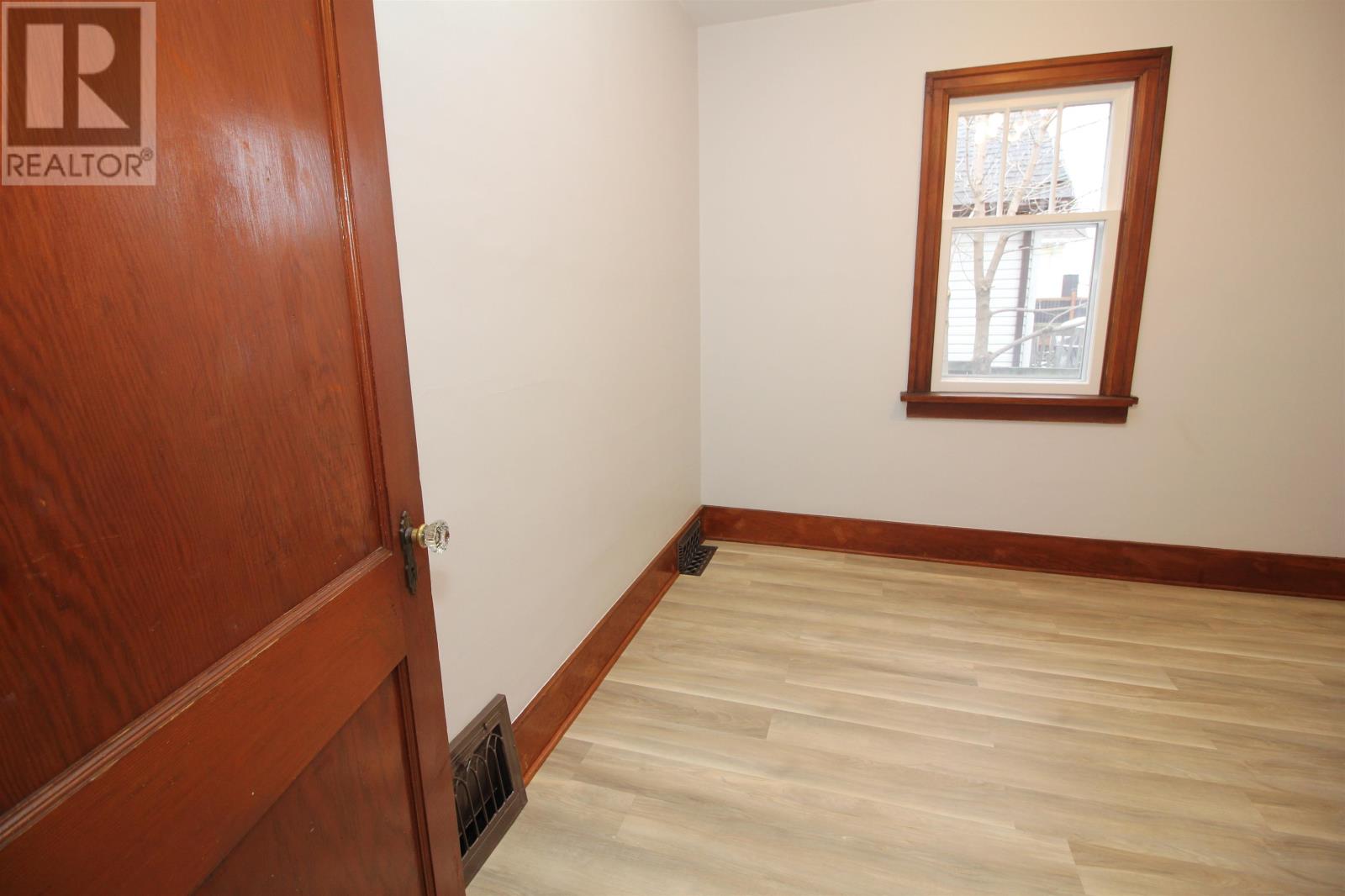 473 John St., Thunder Bay, Ontario  P7B 1X9 - Photo 13 - TB253392