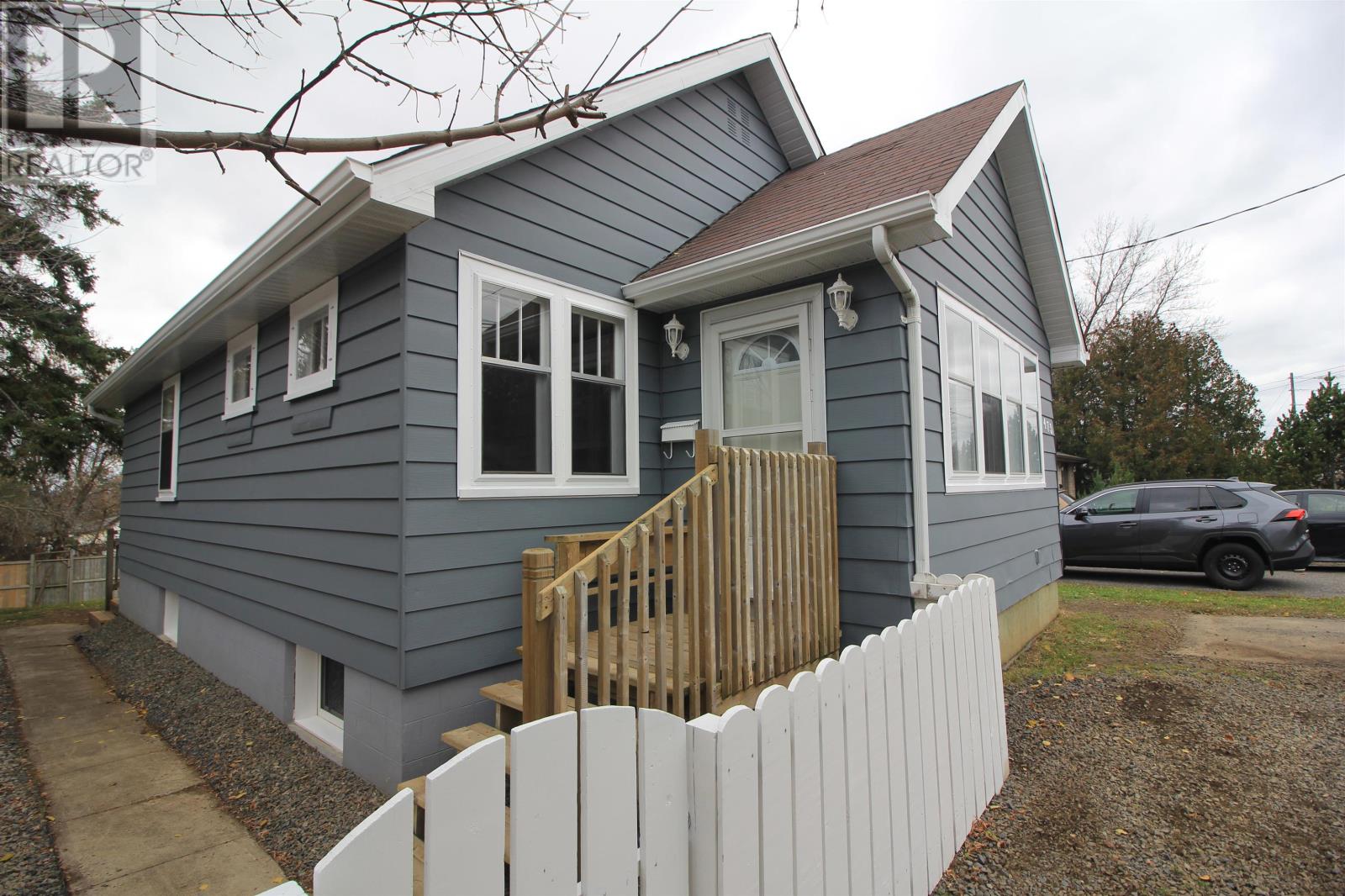 473 John St., Thunder Bay, Ontario  P7B 1X9 - Photo 2 - TB253392