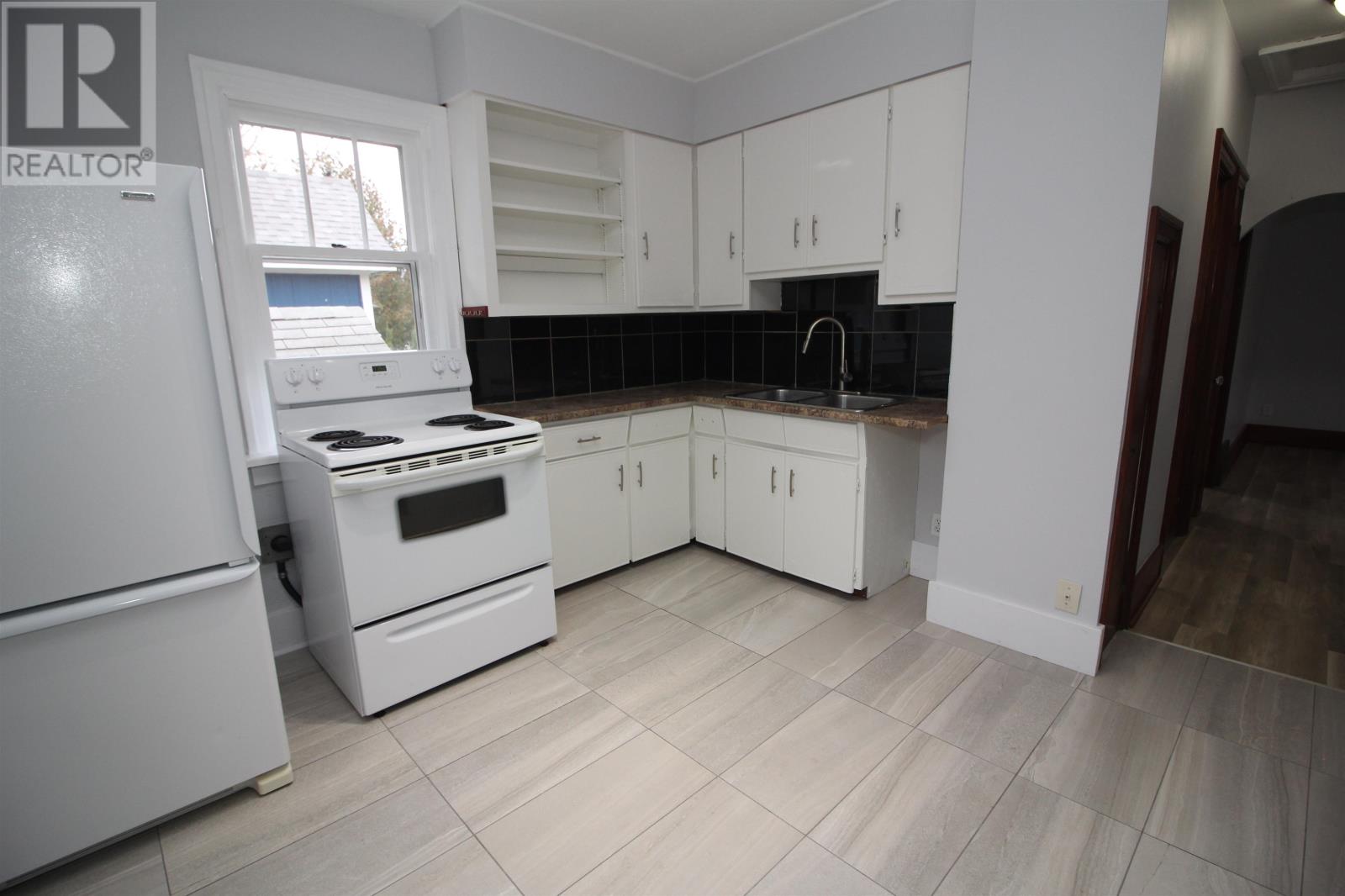 473 John St., Thunder Bay, Ontario  P7B 1X9 - Photo 9 - TB253392