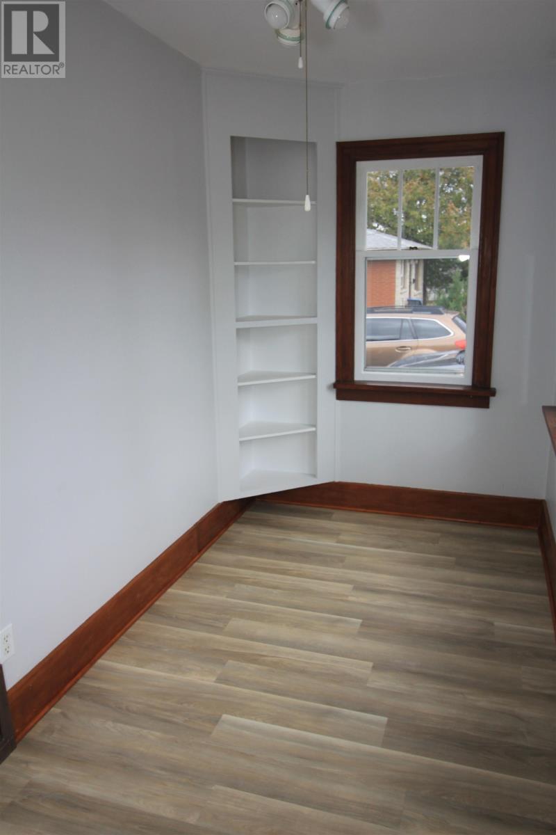 473 John St., Thunder Bay, Ontario  P7B 1X9 - Photo 4 - TB253392