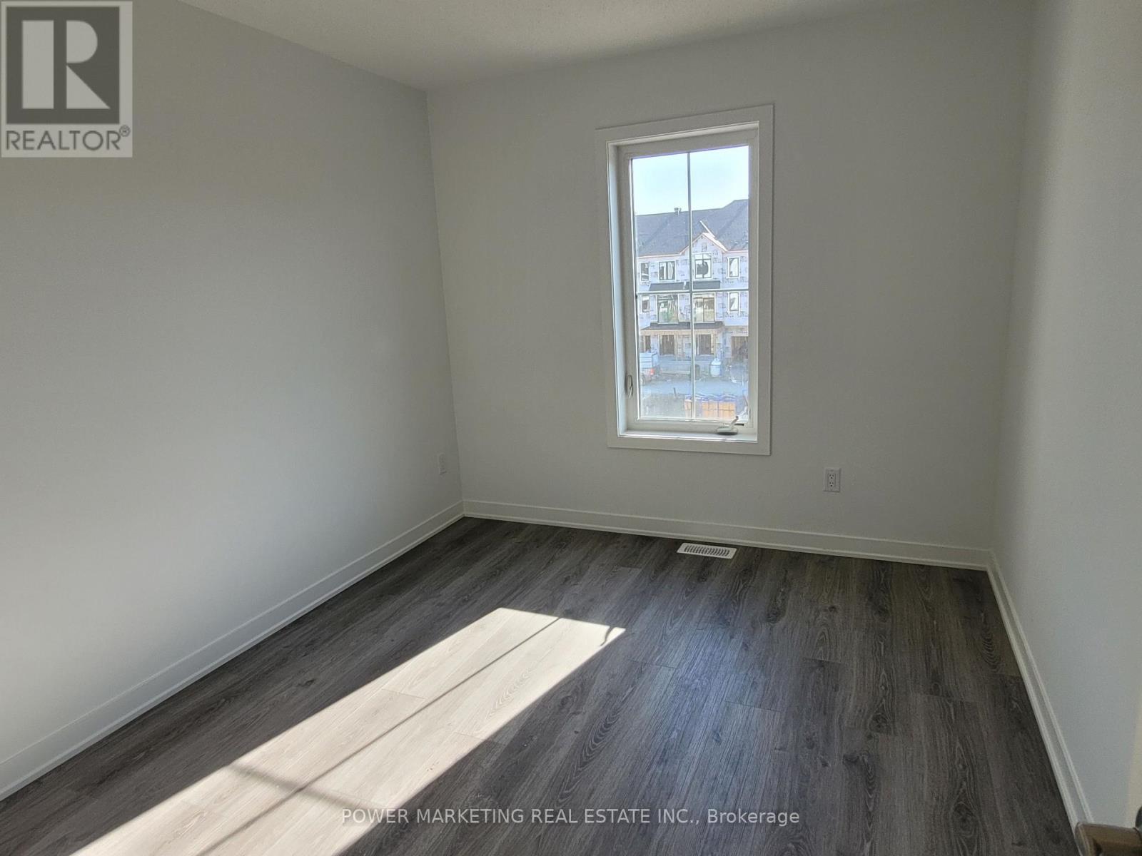 903 Nova Private, Ottawa, Ontario  K2J 7B3 - Photo 15 - X12505778