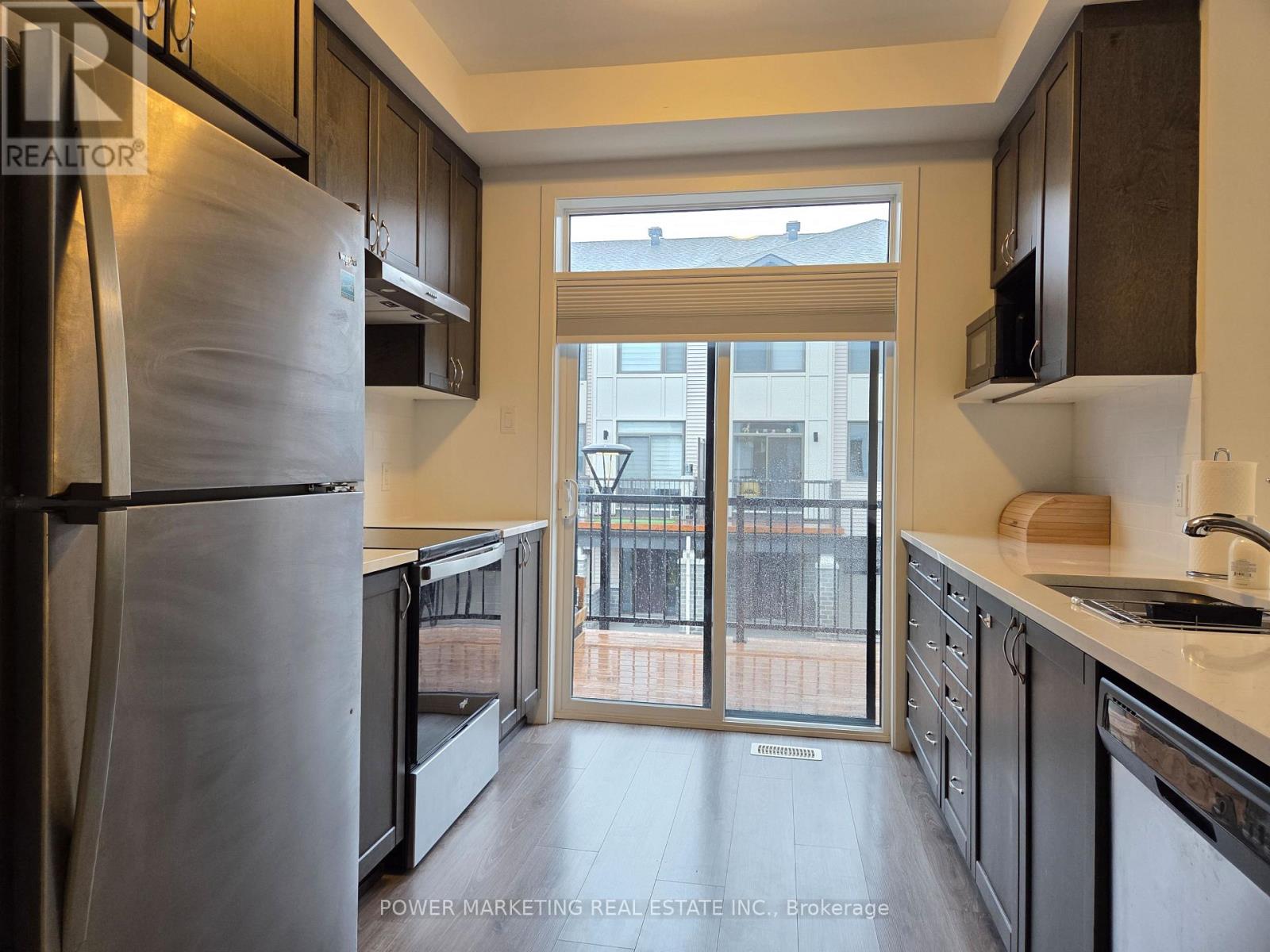 903 Nova Private, Ottawa, Ontario  K2J 7B3 - Photo 7 - X12505778