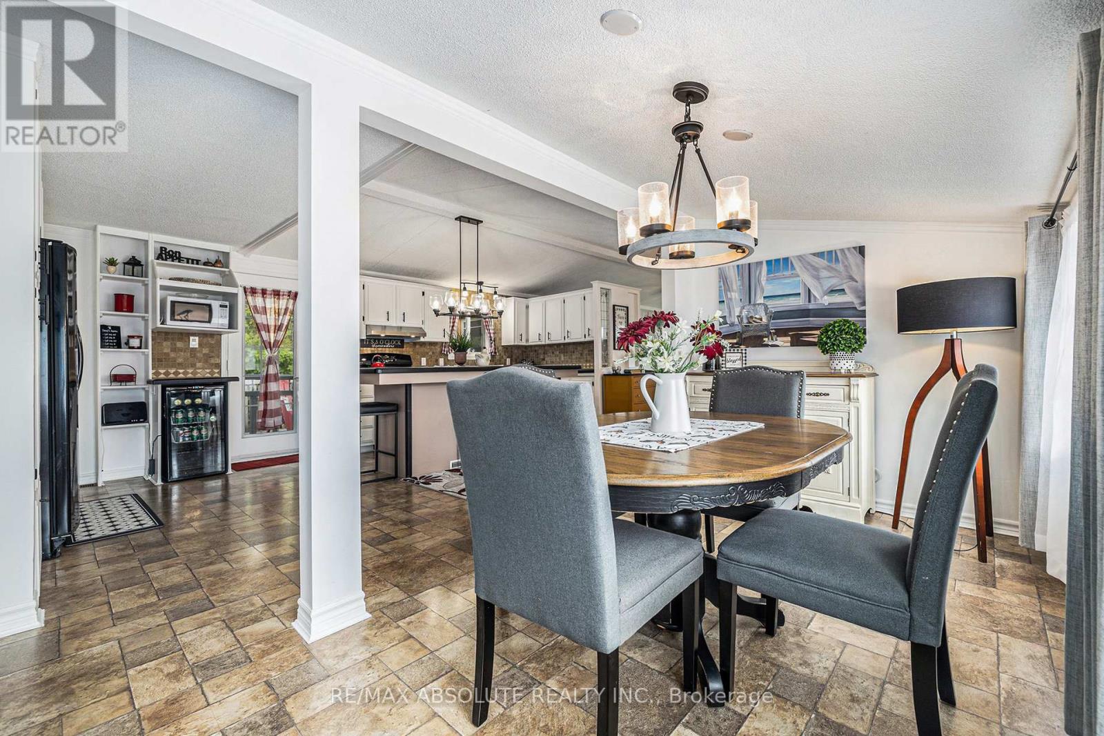 110 Sunset Drive, Carleton Place, Ontario  K7C 4R5 - Photo 9 - X12505816