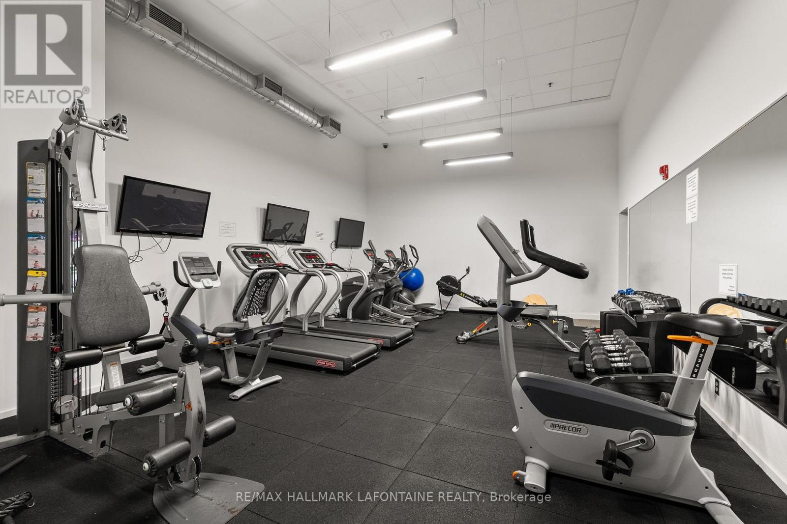 224 - 354 Gladstone Avenue, Ottawa, Ontario  K2P 0R4 - Photo 19 - X12505830