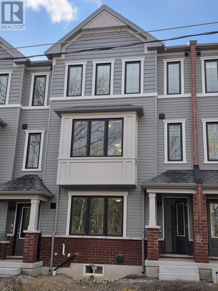 3 - 7 KINGBIRD COMMON, Cambridge, Ontario