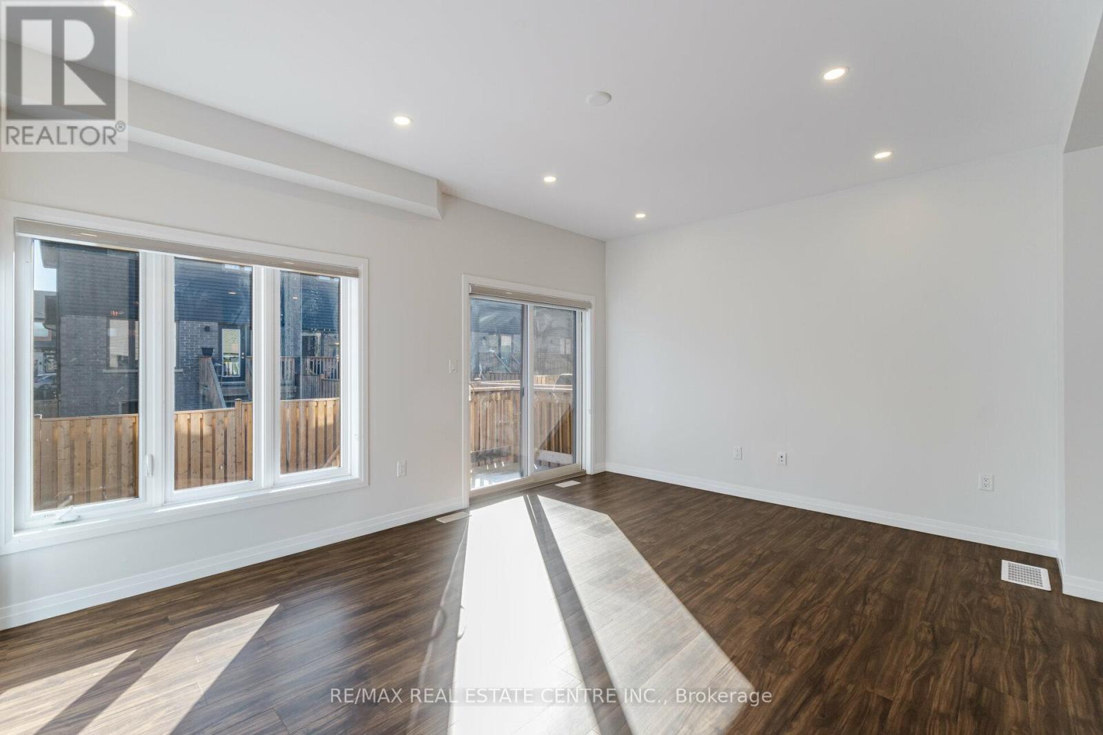 48 - 30 Times Square Boulevard, Hamilton, Ontario  L8J 0L8 - Photo 8 - X12505732