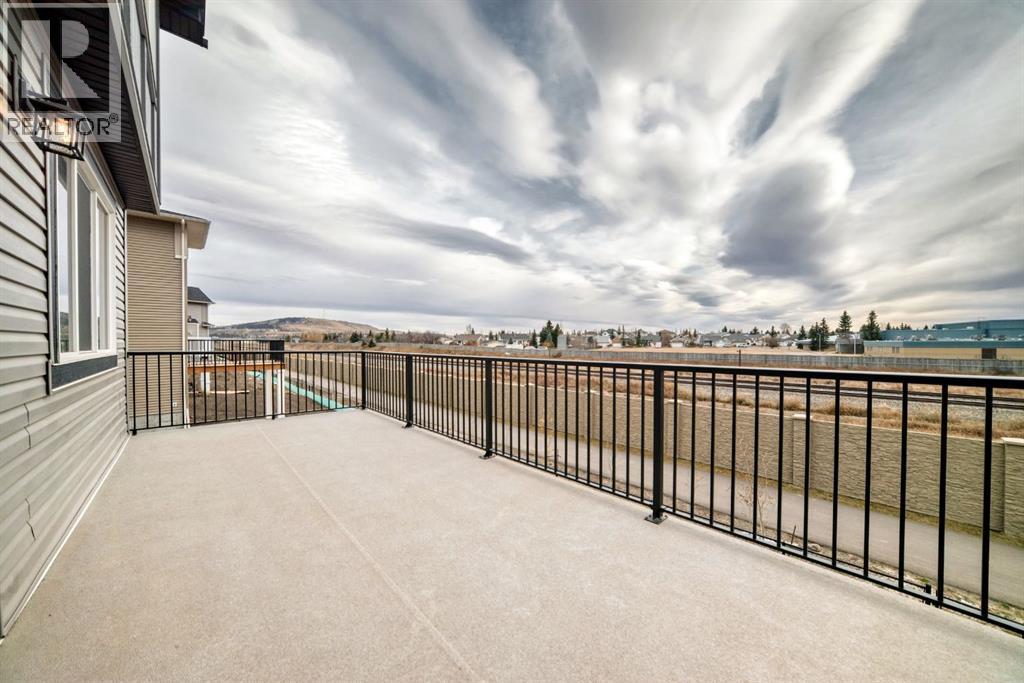 91 Saddlebred Place, Cochrane, Alberta  T4C 3E6 - Photo 9 - A2267333