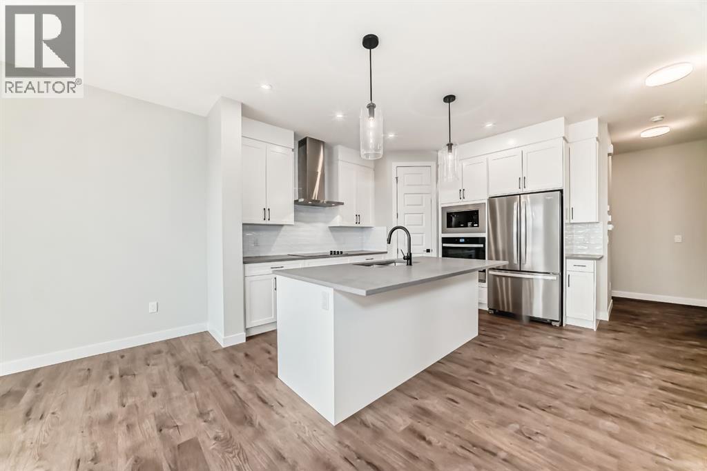 91 Saddlebred Place, Cochrane, Alberta  T4C 3E6 - Photo 6 - A2267333