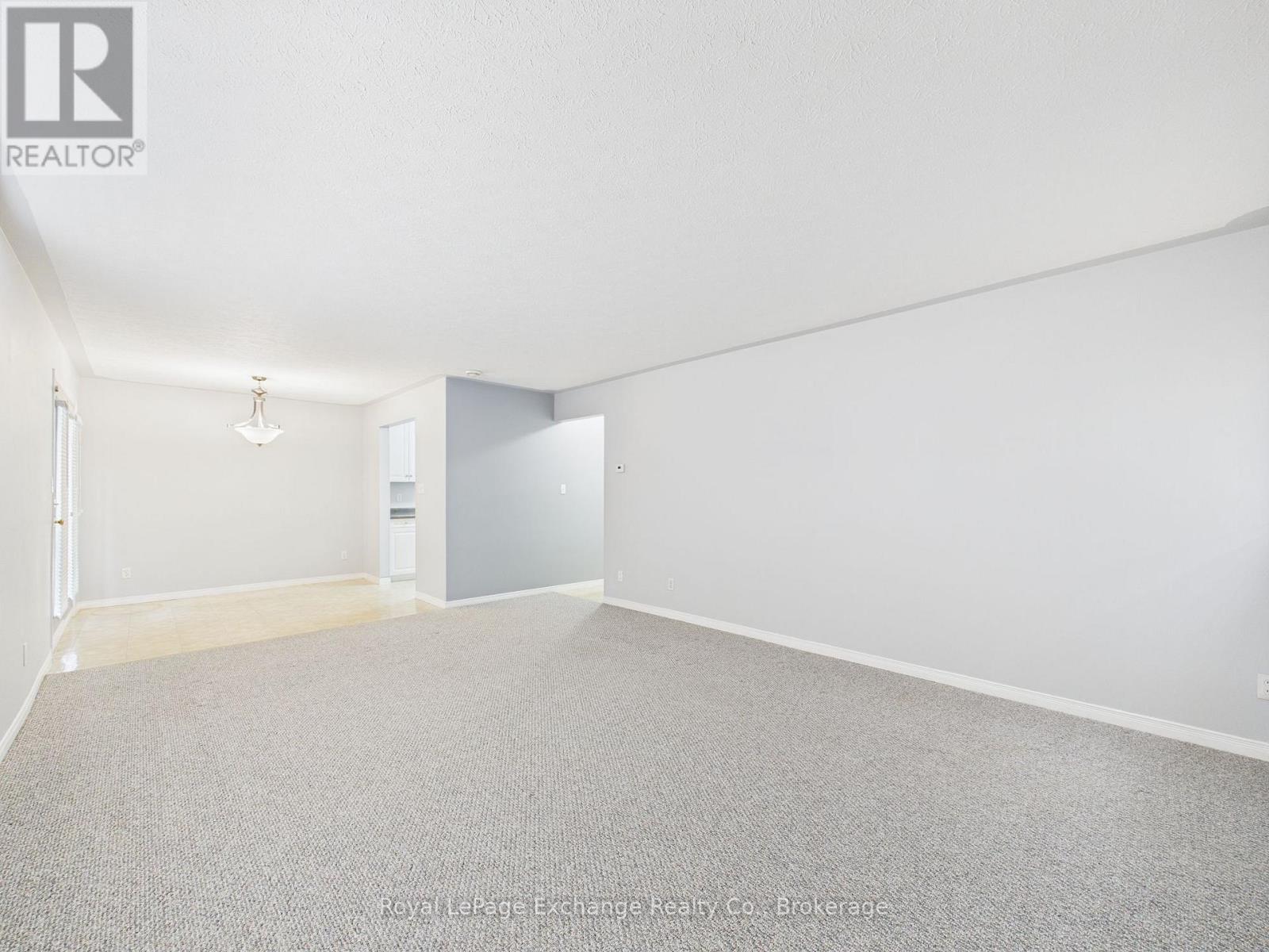 403 Highland Drive, North Huron, Ontario  N0G 2W0 - Photo 10 - X12505758