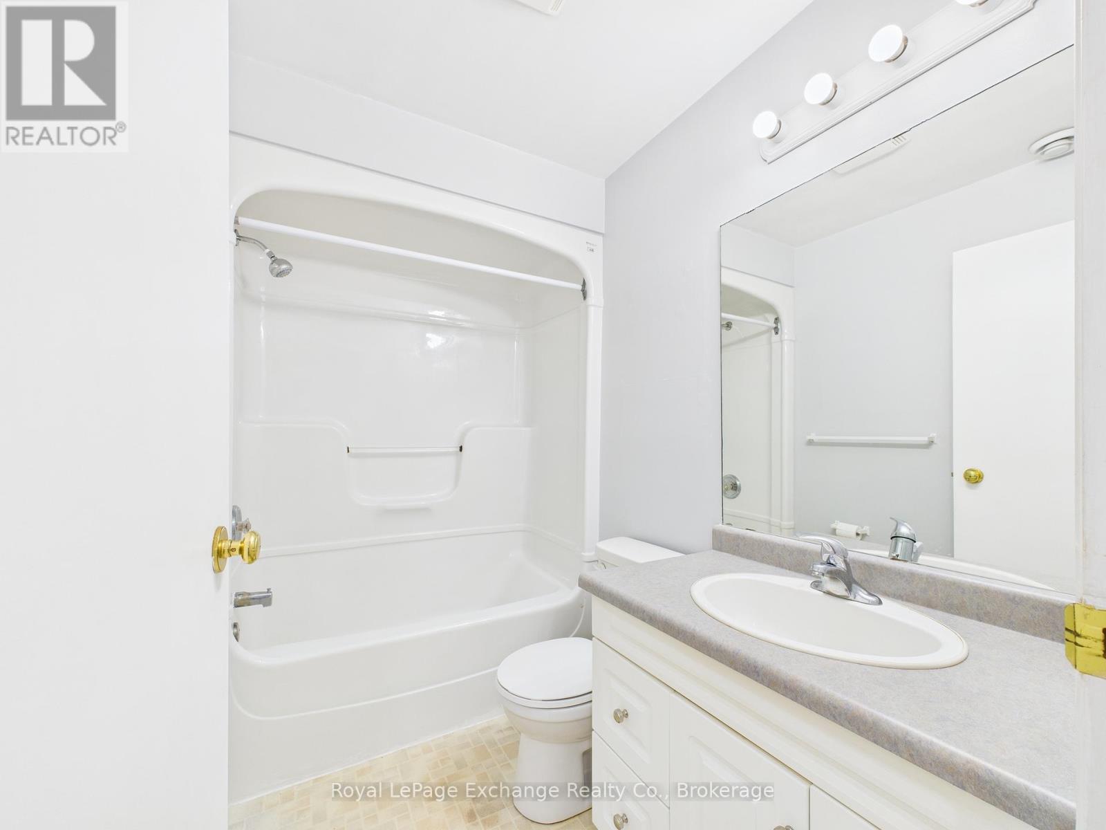 403 Highland Drive, North Huron, Ontario  N0G 2W0 - Photo 14 - X12505758