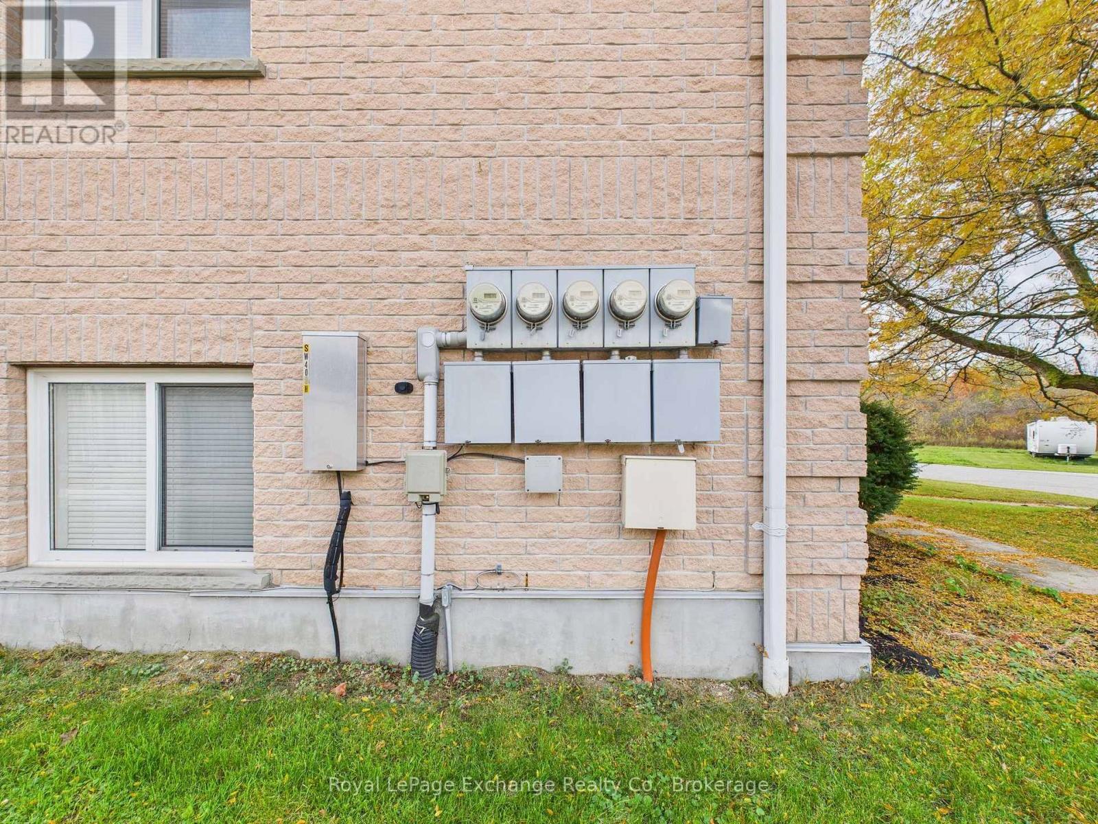 403 Highland Drive, North Huron, Ontario  N0G 2W0 - Photo 34 - X12505758