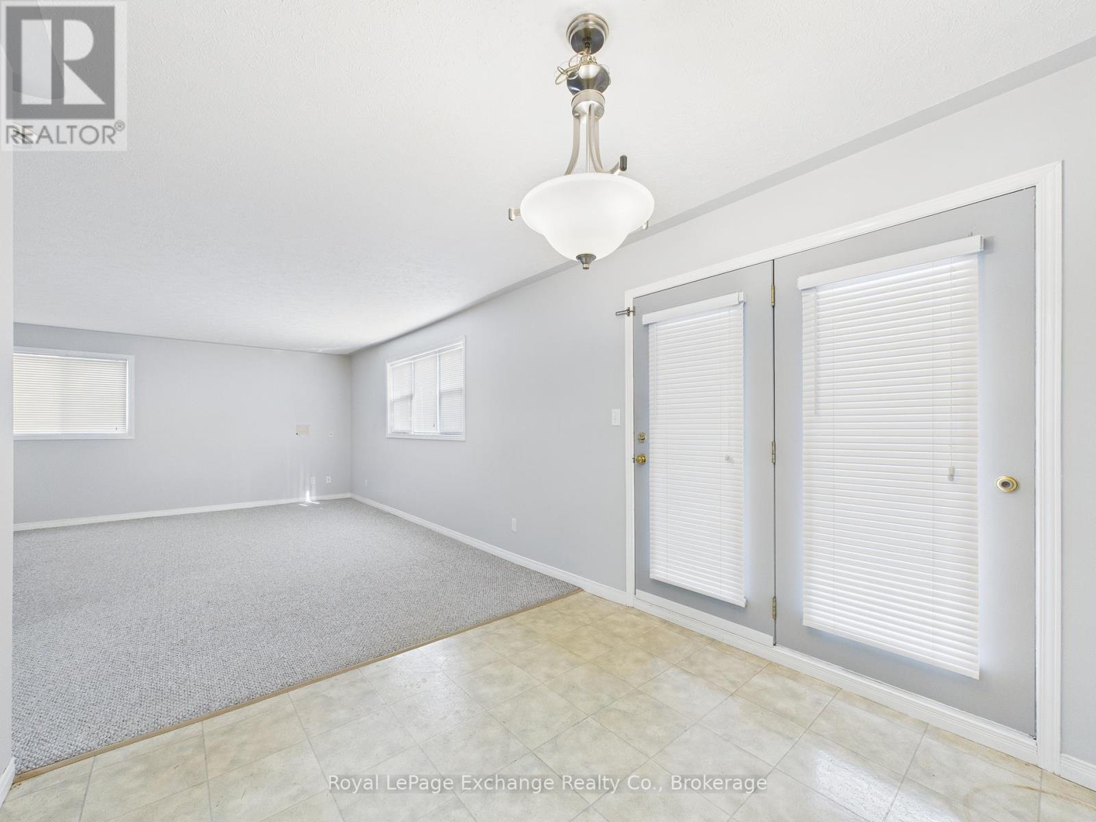 403 Highland Drive, North Huron, Ontario  N0G 2W0 - Photo 9 - X12505758