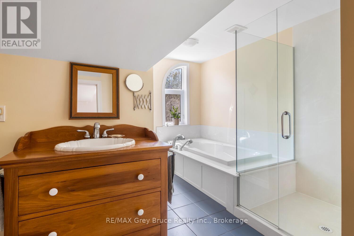 20 Maple Drive, Northern Bruce Peninsula, Ontario  N0H 1Z0 - Photo 21 - X12505828