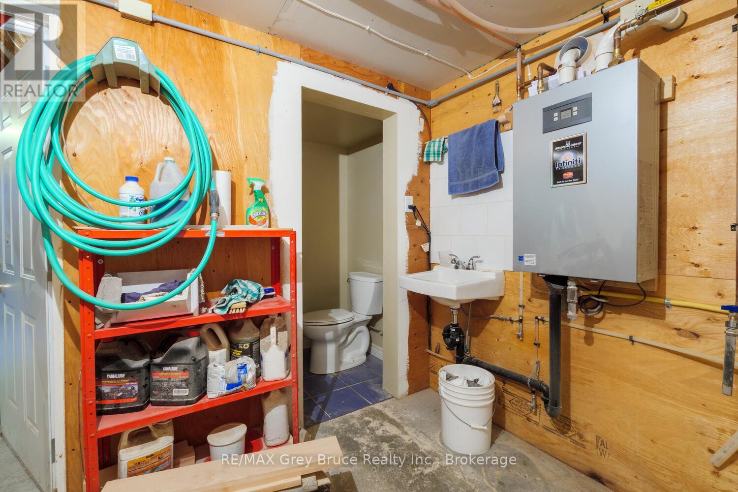 20 Maple Drive, Northern Bruce Peninsula, Ontario  N0H 1Z0 - Photo 35 - X12505828