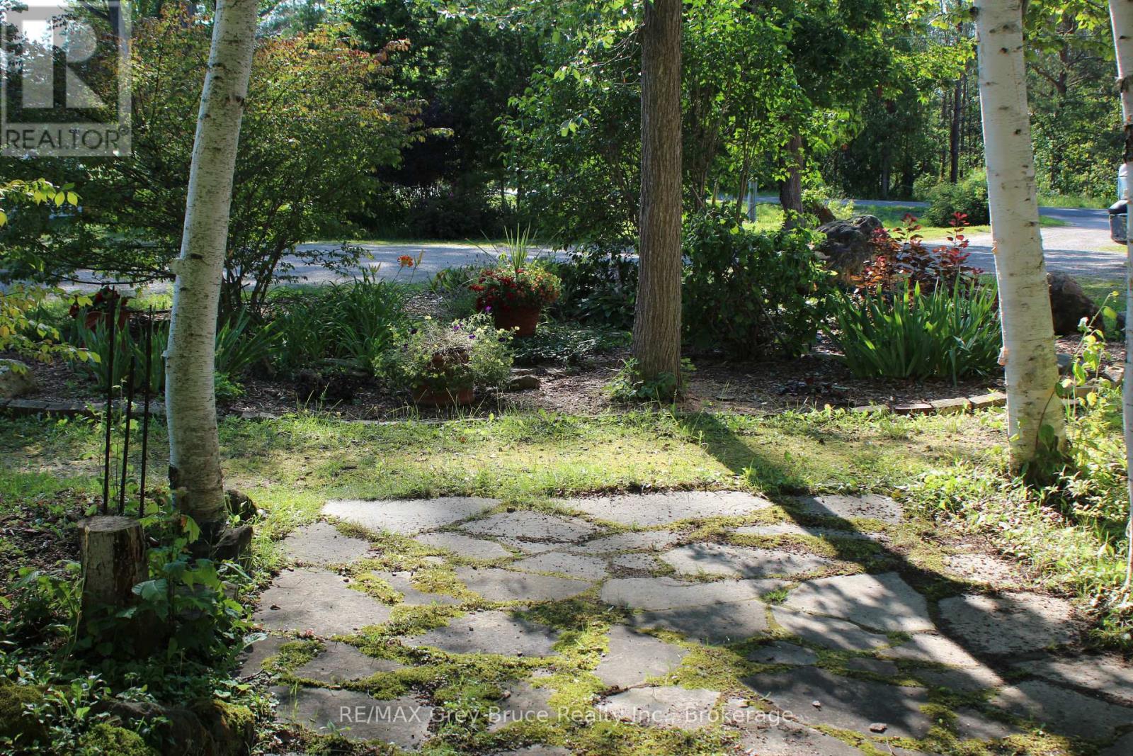 20 Maple Drive, Northern Bruce Peninsula, Ontario  N0H 1Z0 - Photo 38 - X12505828