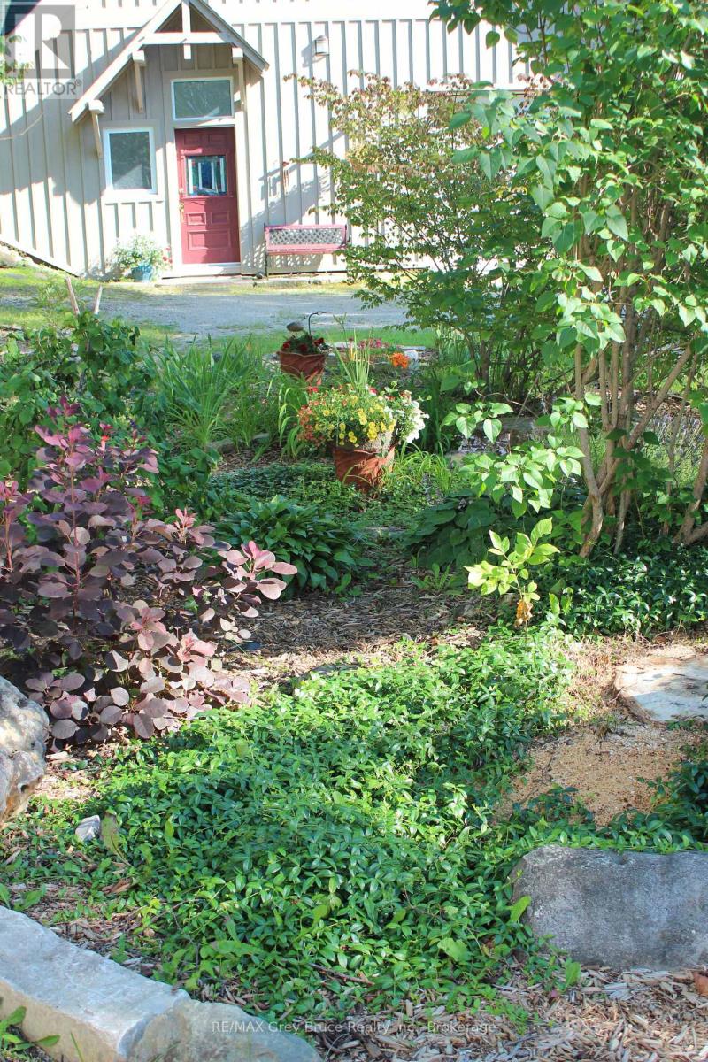 20 Maple Drive, Northern Bruce Peninsula, Ontario  N0H 1Z0 - Photo 39 - X12505828