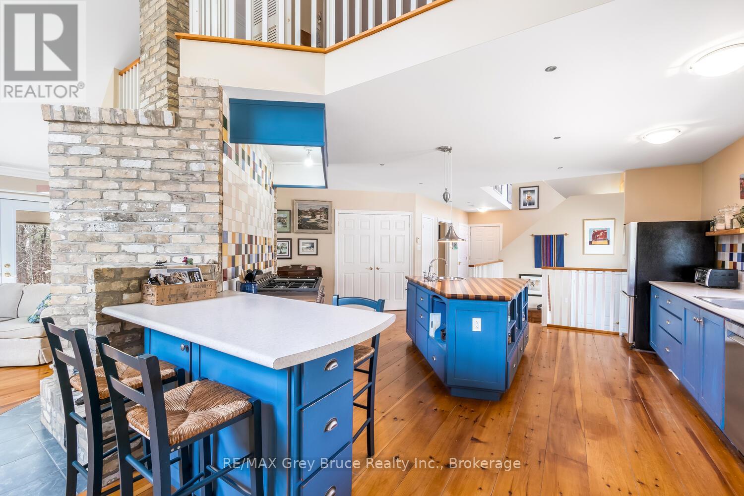 20 Maple Drive, Northern Bruce Peninsula, Ontario  N0H 1Z0 - Photo 8 - X12505828