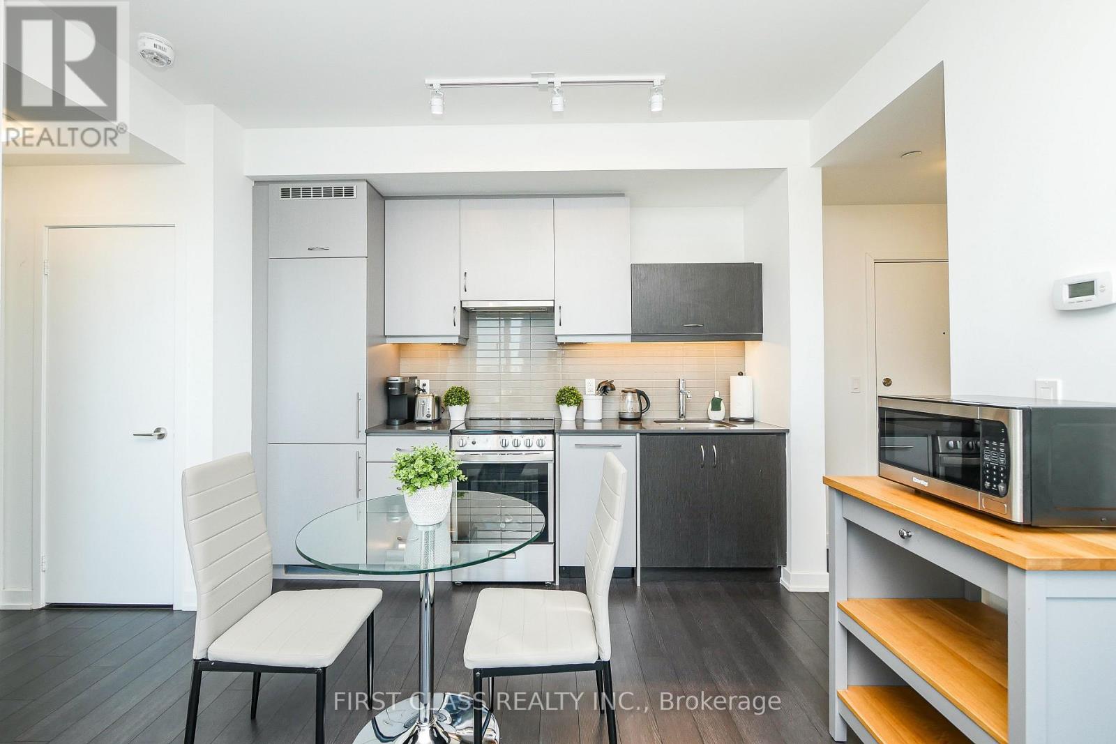 1605 - 181 Huron Street, Toronto (Kensington-Chinatown), Ontario  M5T 0C1 - Photo 11 - C12505760