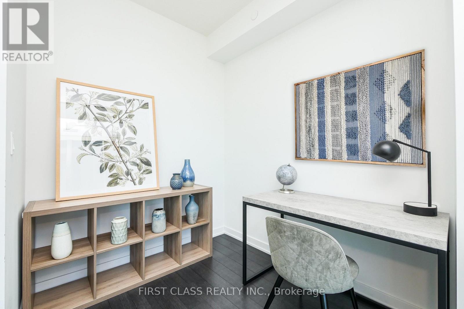 1605 - 181 Huron Street, Toronto (Kensington-Chinatown), Ontario  M5T 0C1 - Photo 4 - C12505760