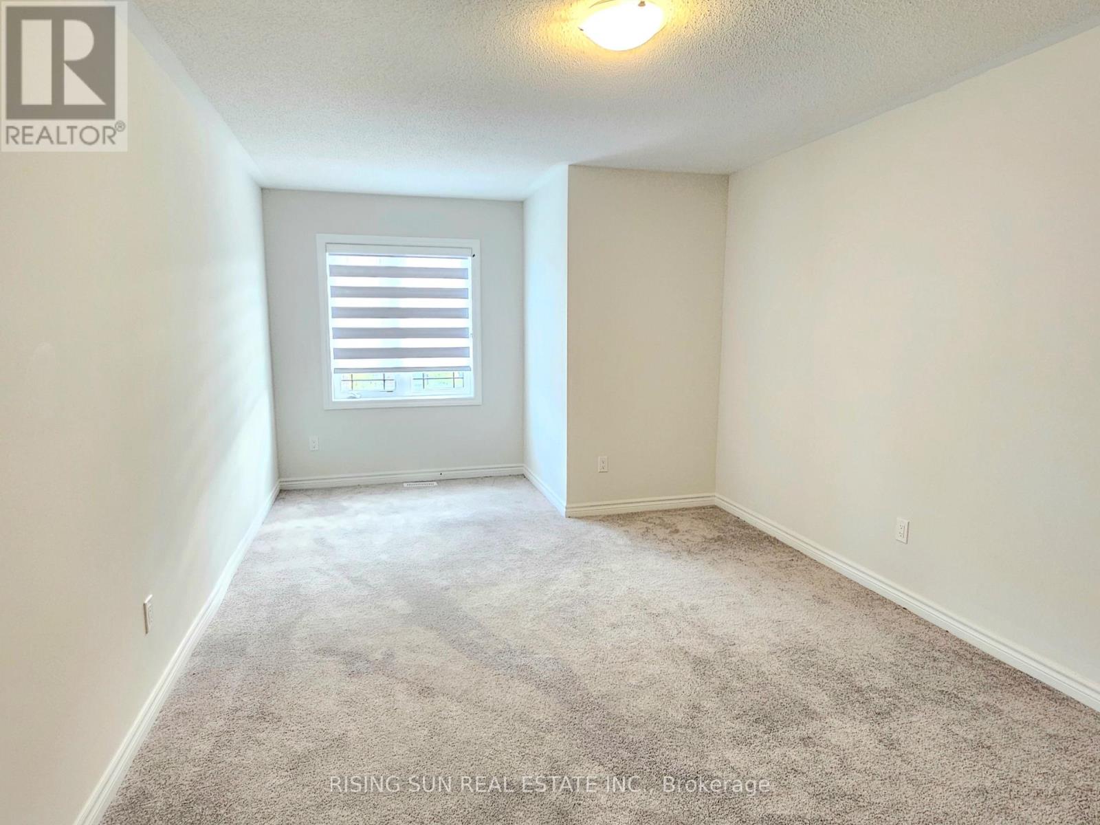 89 Palace Street, Thorold, Ontario  L2V 0J6 - Photo 2 - X12505026