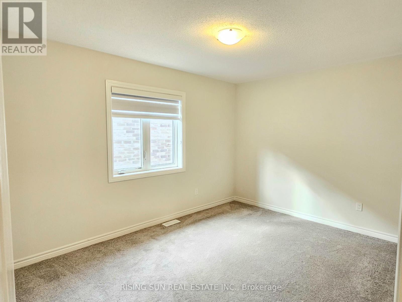 89 Palace Street, Thorold, Ontario  L2V 0J6 - Photo 9 - X12505026