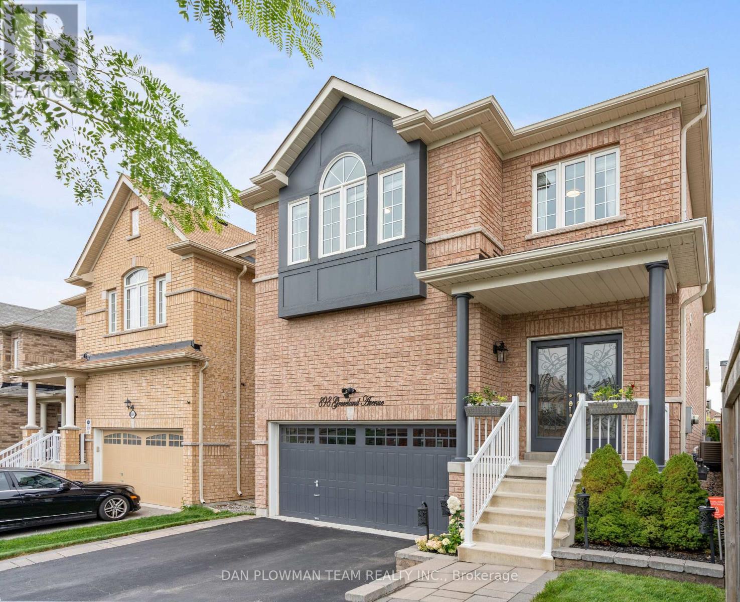 898 GROVELAND AVENUE, Oshawa, Ontario