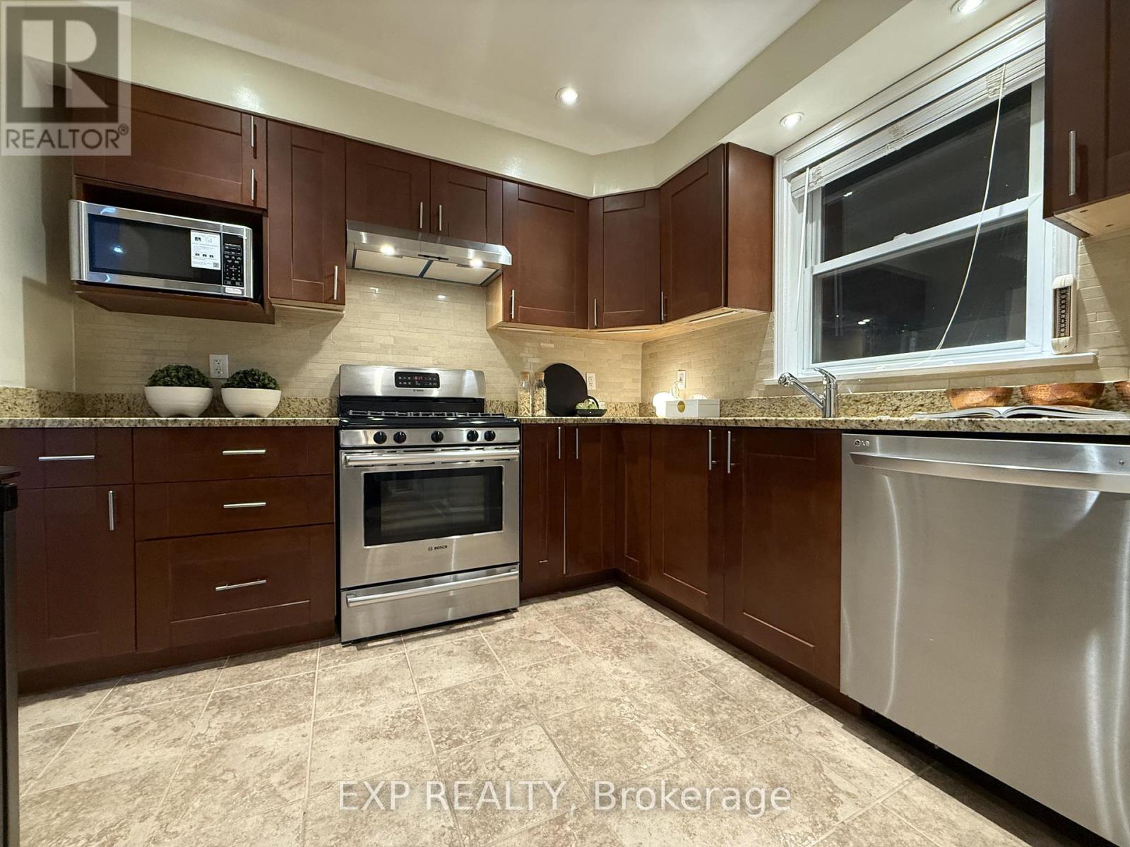 81 Meldazy Drive, Toronto, Ontario  M1P 4G2 - Photo 10 - E12505812