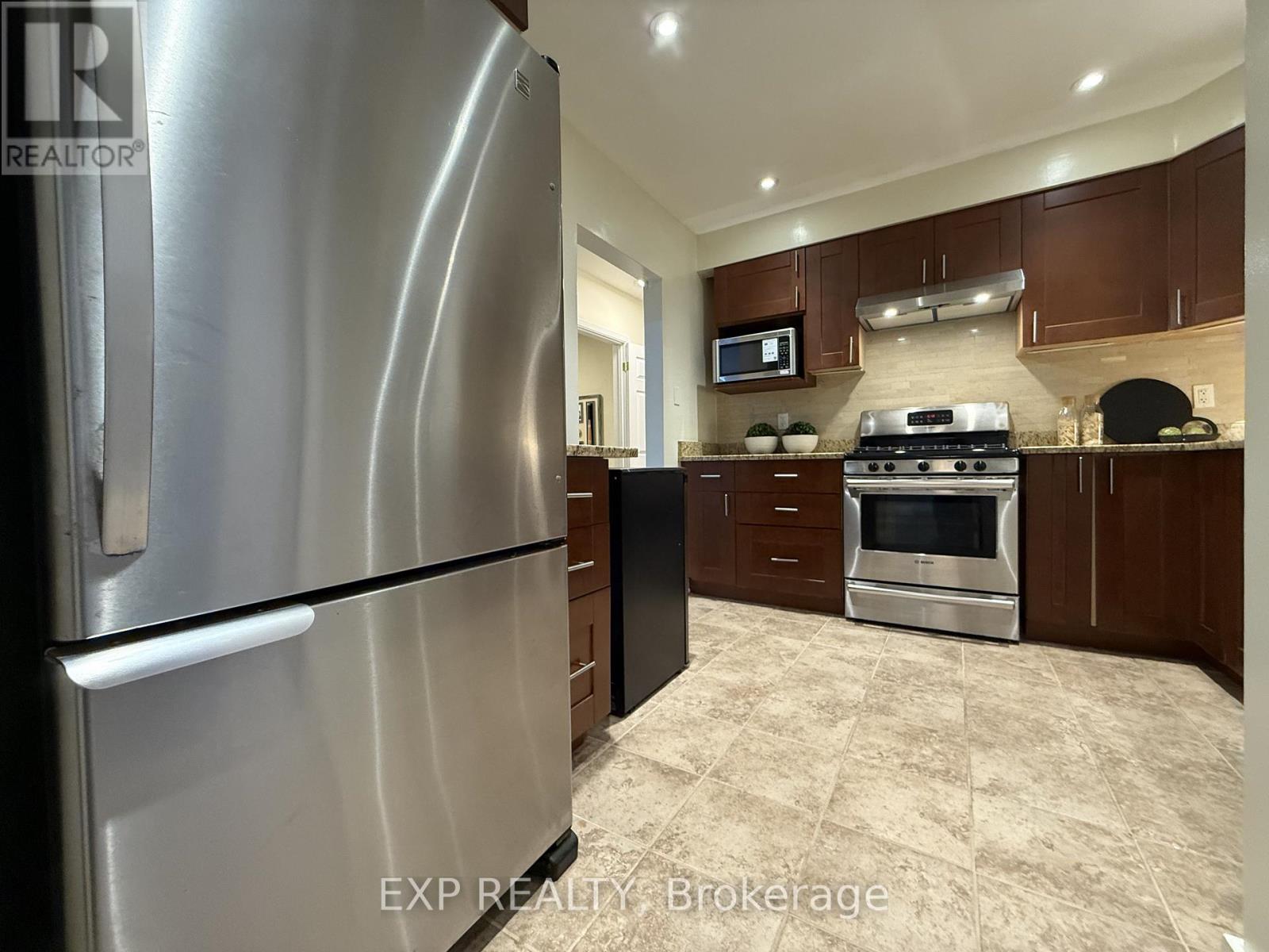 81 Meldazy Drive, Toronto, Ontario  M1P 4G2 - Photo 11 - E12505812