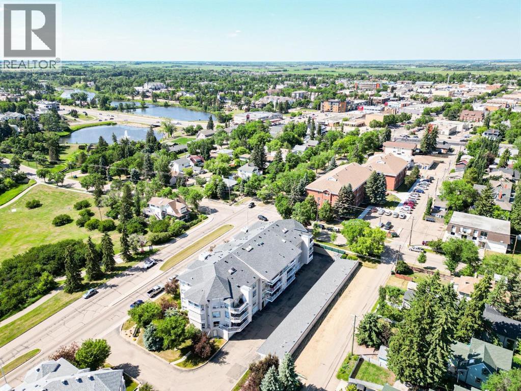 405, 4625 50 Street, Camrose, Alberta  T4V 4R2 - Photo 5 - A2235831