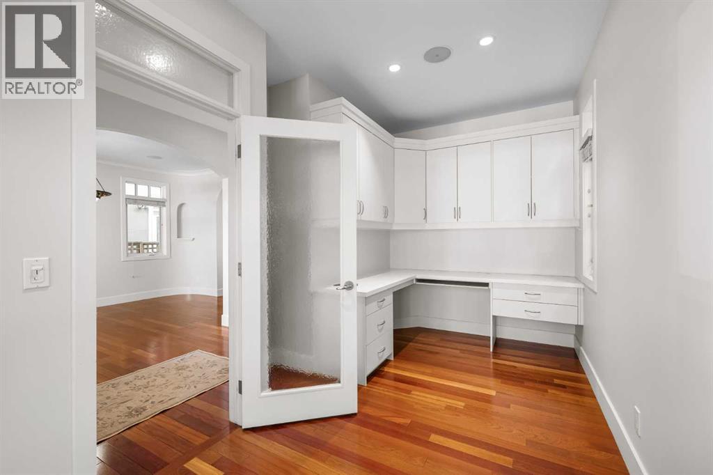 2035 Bowness Road Nw, Calgary, Alberta  T2N 3K0 - Photo 16 - A2256675