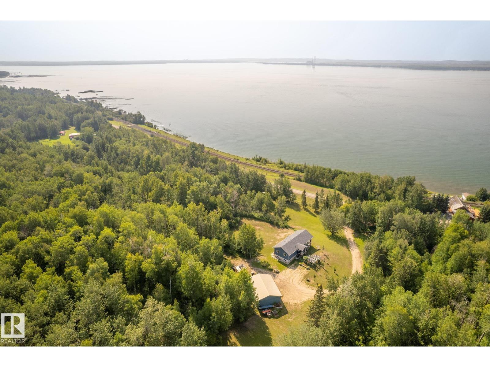 4518 LAKESHORE RD, Rural Parkland County, Alberta