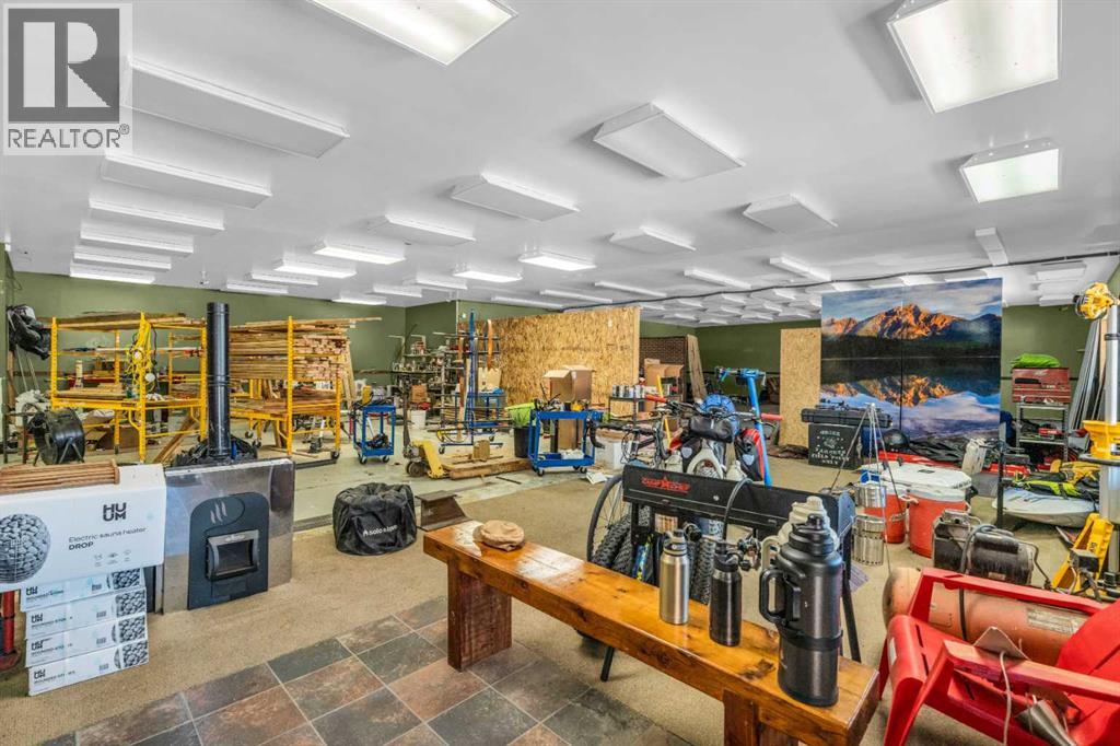 211 Railway Avenue E, Cremona, Alberta  T0M 0B9 - Photo 9 - A2262066